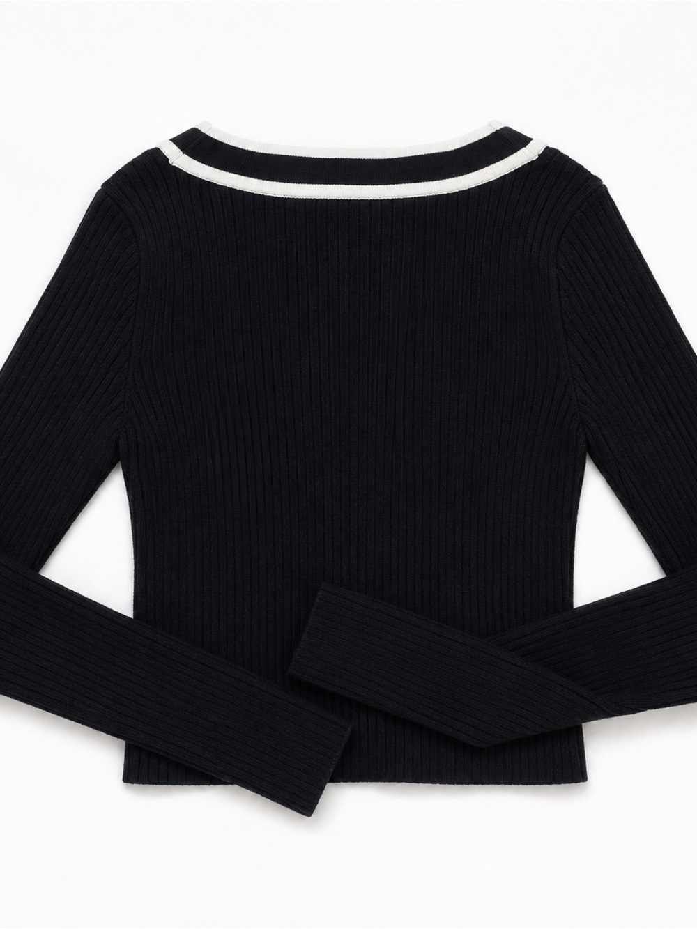 BDG Black Ribbed V-Neck Long-Sleeve Sweater with Cream Trim - Picture 4 of 6